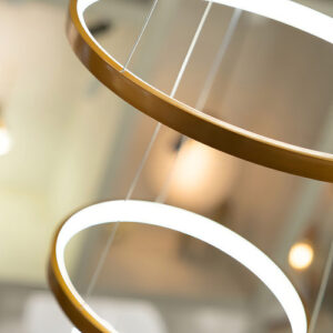 Lustre Led 3 Arcos Moderno Pendente Anéis De 89w Dourado