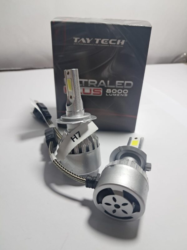 4802cd8061884a0e80c2e51dd2d353d3.jpeg Kit Par Super LED Tay Tech 8000 Lumens 6000K Farol Carro