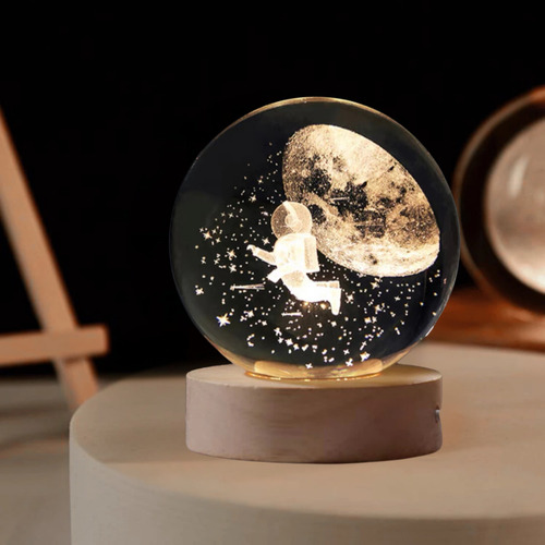 Luminária Led Bola 3d Astronauta Decor Cinderella Madeira Transparente 127/220v