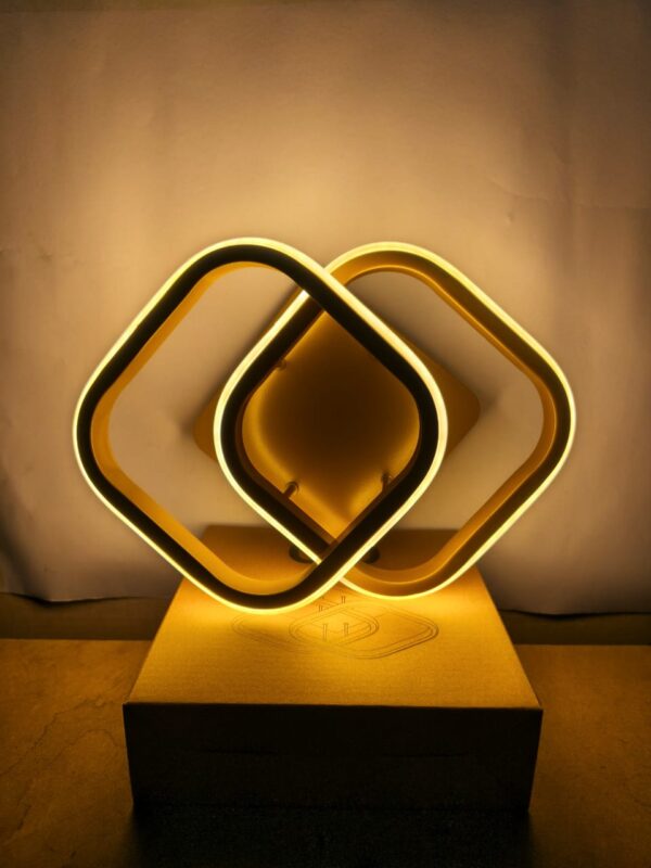 Plafon LED Retangular Dourado 3500K a 6500K Metal 28x19cm