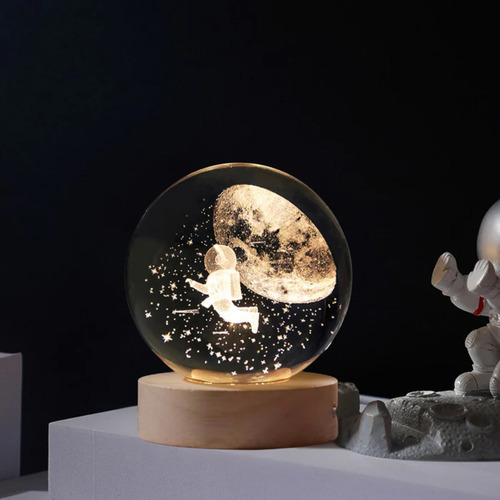 Luminária Led Bola 3d Astronauta Decor Cinderella Madeira Transparente 127/220v