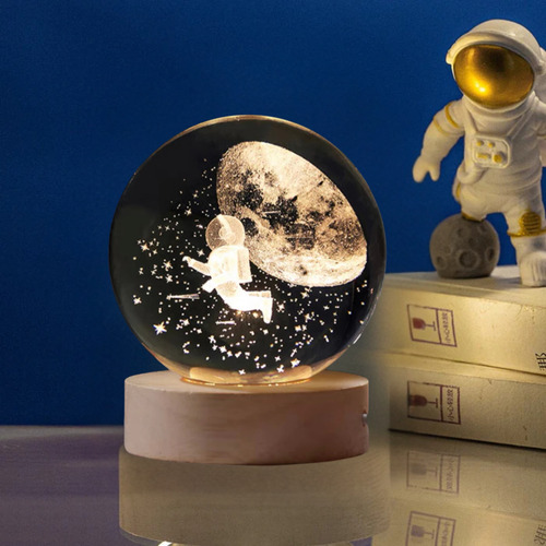 Luminária Led Bola 3d Astronauta Decor Cinderella Madeira Transparente 127/220v